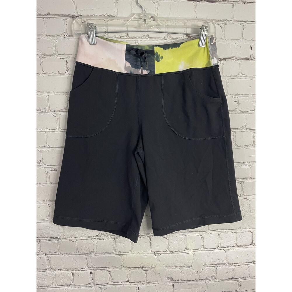 Lululemon Womens Long Shorts Stretch Bermuda Black Sz 4 Stretch